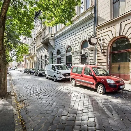 Klauzal City Garden - 2-bedroom K24 Apartment *