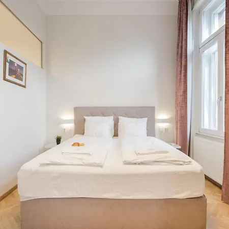 Klauzal City Garden - 2-bedroom K24 Lägenhet *