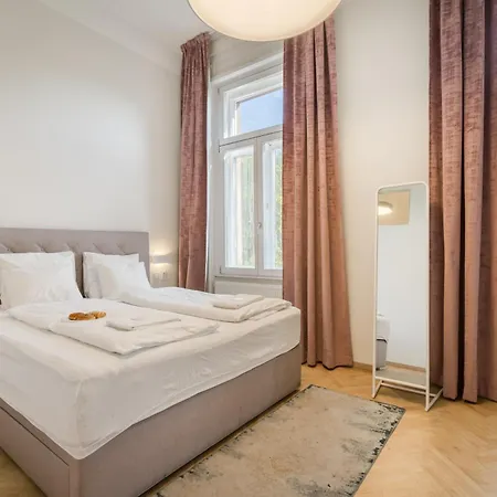 Klauzal City Garden - 2-bedroom K24 Lägenhet *